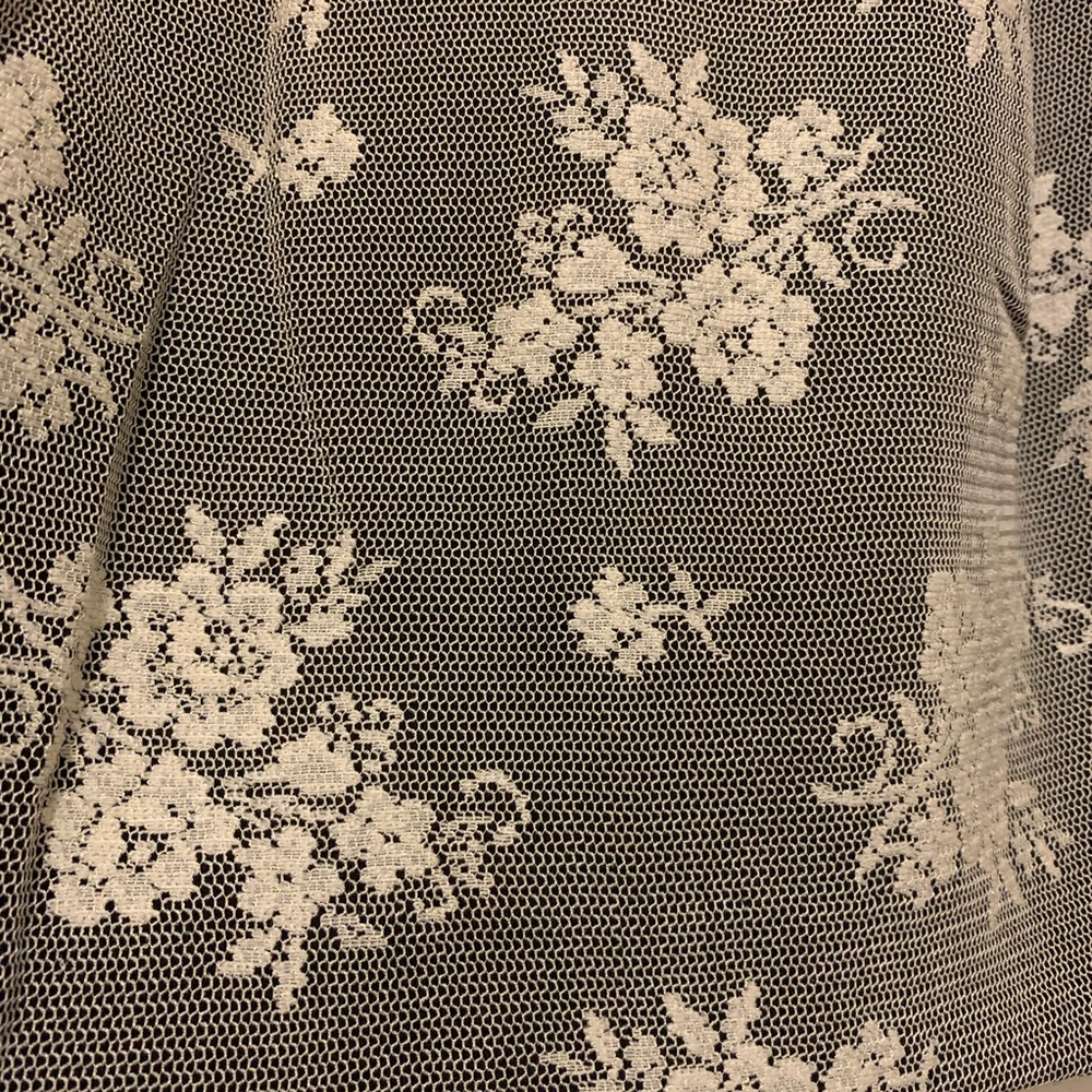 New Zara lace skirt w/pockets - Picture 3 of 6